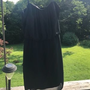 Flowy black date dress 💋